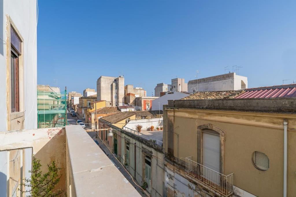 Sirakousai Sweet Home Syracuse Bagian luar foto